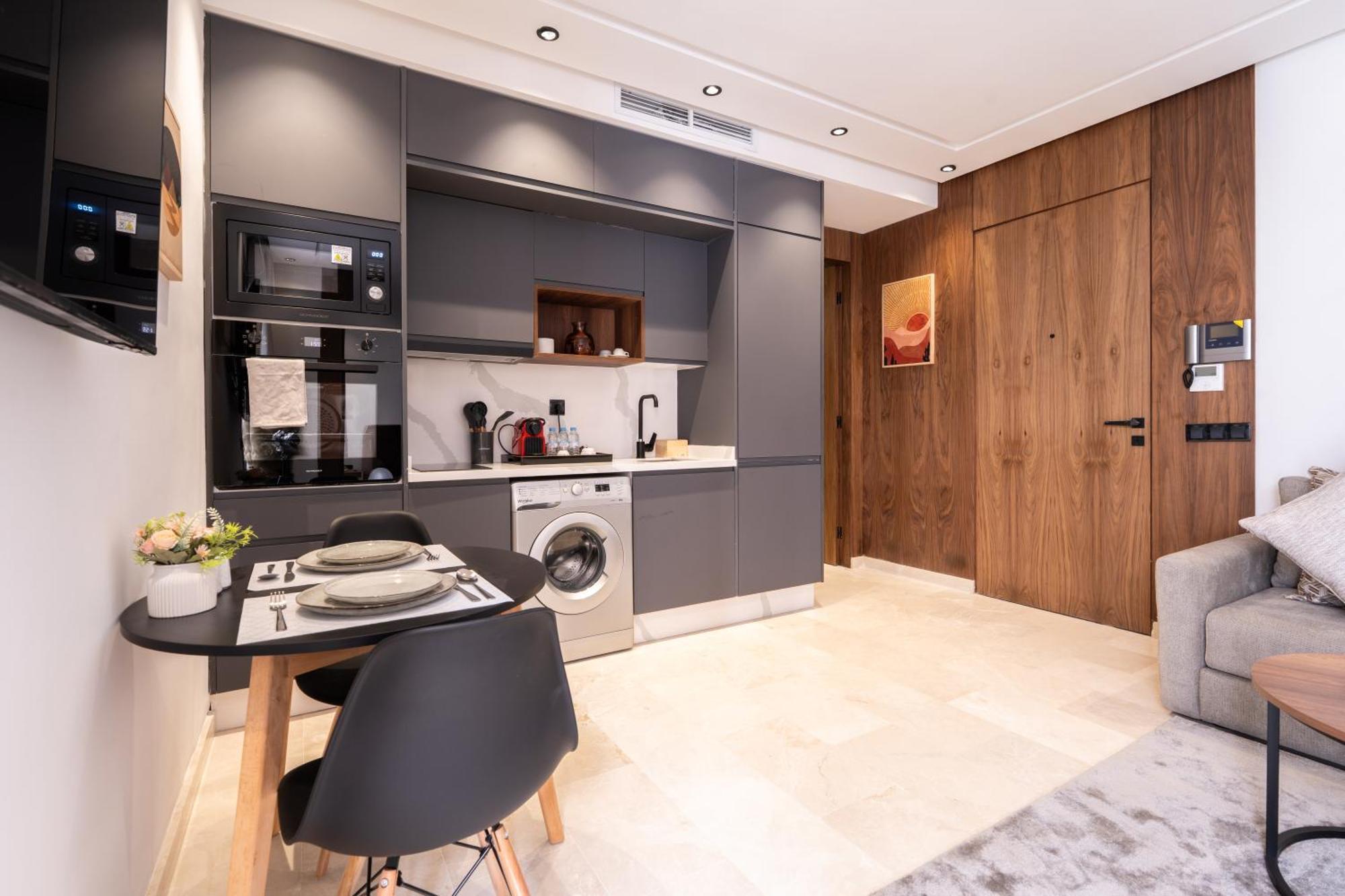 Cozy Studio, Maarif Balcony & Private Parking Appartement *