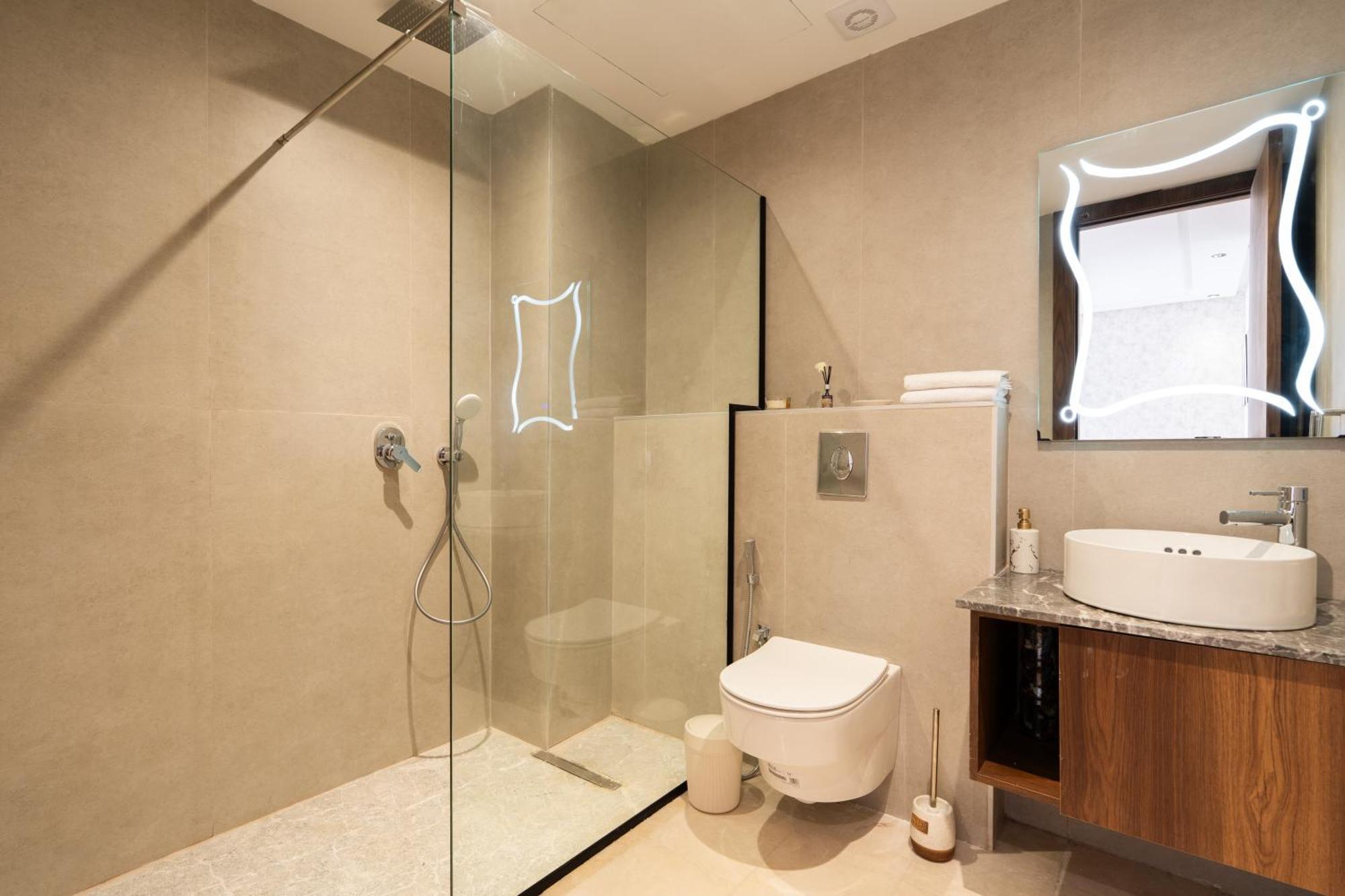 Cozy Studio, Maarif Balcony & Private Parking Casablanca