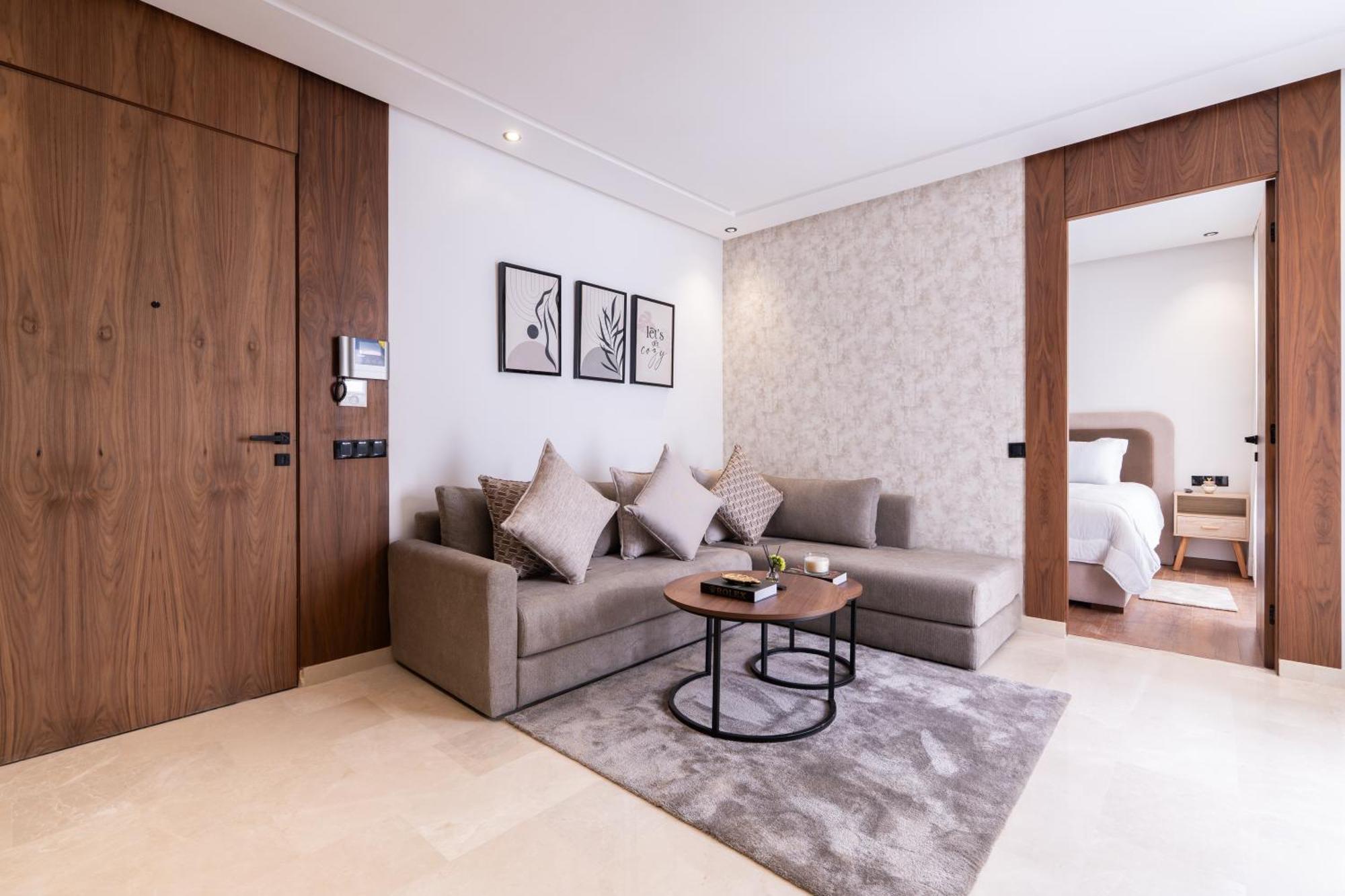 Cozy Studio, Maarif Balcony & Private Parking * Casablanca