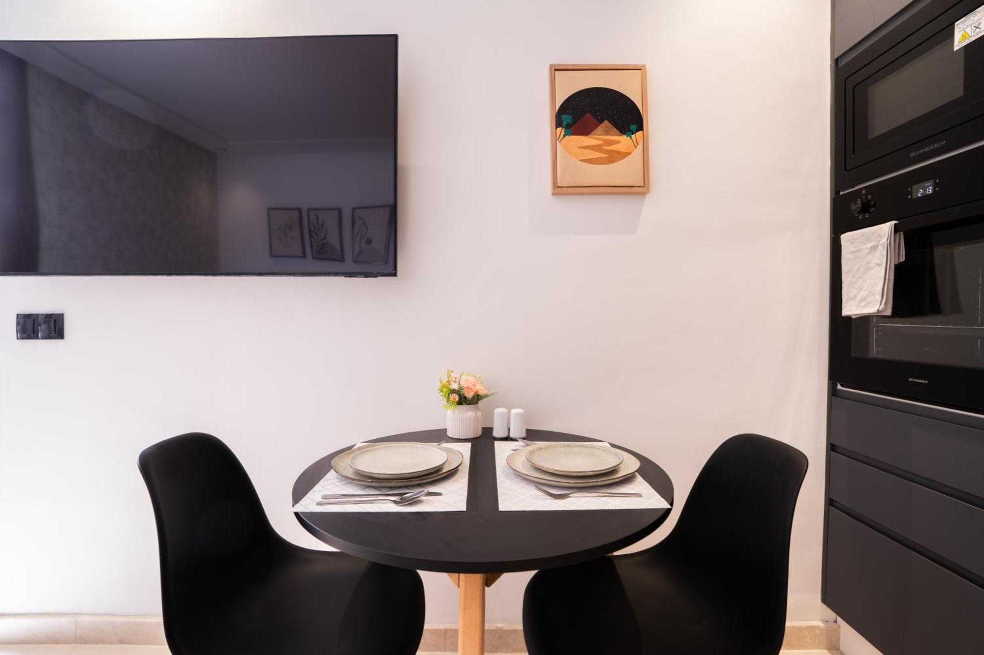 Cozy Studio, Maarif Balcony & Private Parking * Casablanca